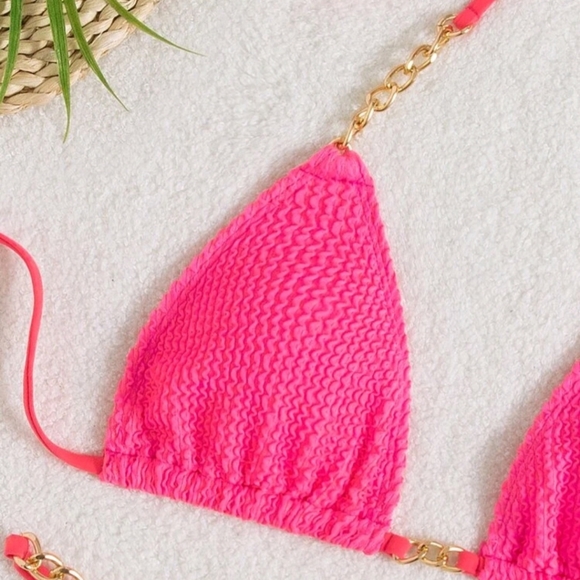 Bikini - Picture 4 of 4